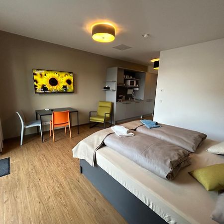 Fair N Square Hotel 24 Stunden Self-Check In Darmstadt Extérieur photo